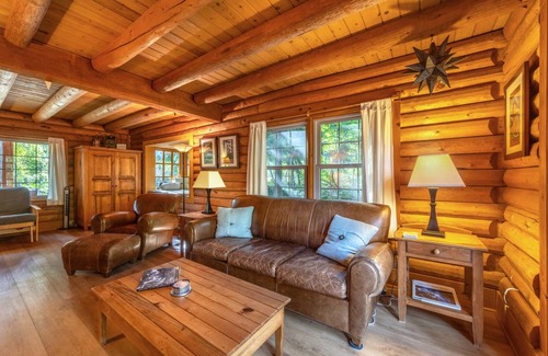 Hood River Cabin | 148 m² Cabin ∙ 3 bedrooms ∙ 6 guests