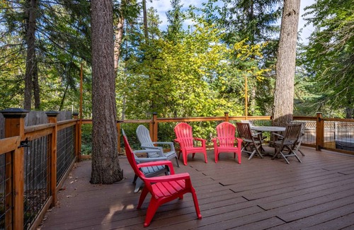 Hood River Cabin | 148 m² Cabin ∙ 3 bedrooms ∙ 6 guests