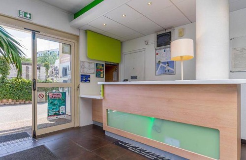 Meyreuil Hotel | 15 m² Hotel ∙ 127 guests