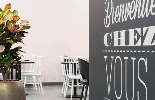 Meyreuil Hotel | 15 m² Hotel ∙ 127 guests
