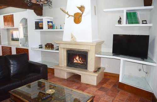 La Salceda House | 15 m² House ∙ 5 bedrooms ∙ 10 guests