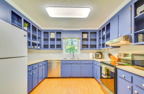 Fuquay-Varina House | 15 Mi to Raleigh: Pet-Friendly Home w/Fire Pit!