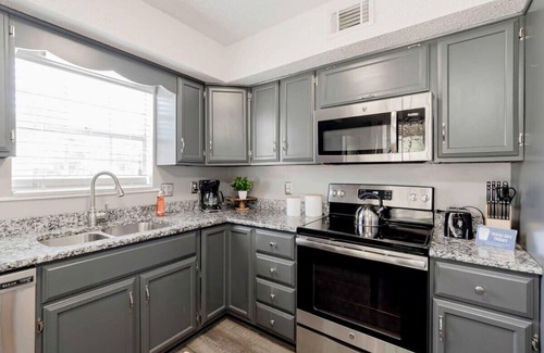 Red Bank House | 15 Mins to Columbia Airport - Win-Some At Wynnsum!