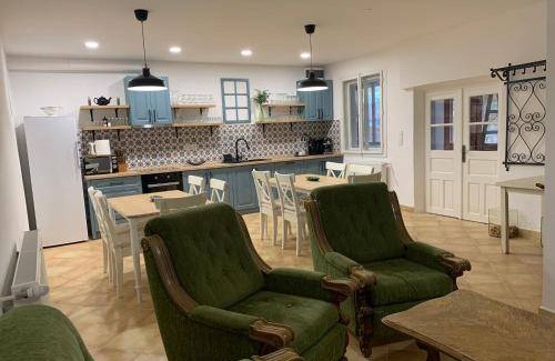 Nagykoru Apartment | 150 m² Apartment ∙ 3 bedrooms ∙ 12 guests
