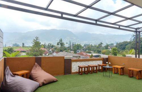 Cisarua Hotel | 150 m² Hotel ∙ 3 bedrooms ∙ 10 guests