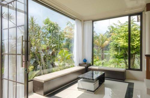 Cisarua Hotel | 150 m² Hotel ∙ 3 bedrooms ∙ 10 guests
