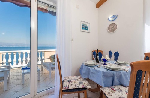 Medveja House | 150 m² House ∙ 5 bedrooms ∙ 10 guests