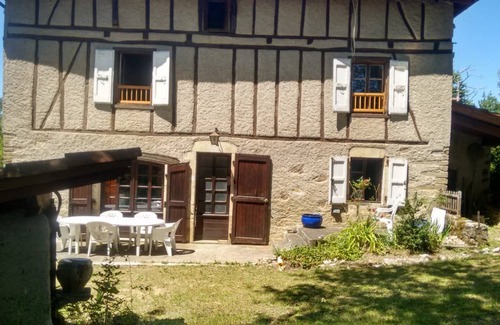 Saint-Constant-Fournoules House | 150 m² House ∙ 4 bedrooms ∙ 10 guests