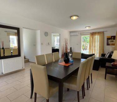 Pernera Resort | 150 m² Resort ∙ 3 bedrooms ∙ 8 guests