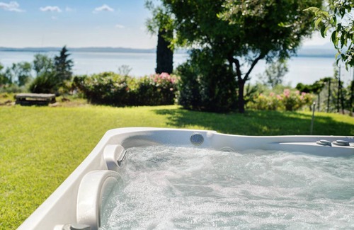 Bardolino Villa | 150 m² Villa ∙ 3 bedrooms ∙ 6 guests