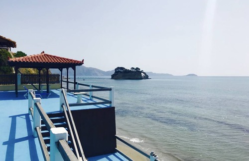 Agios Sostis Villa | 150 m² Villa ∙ 4 bedrooms ∙ 16 guests