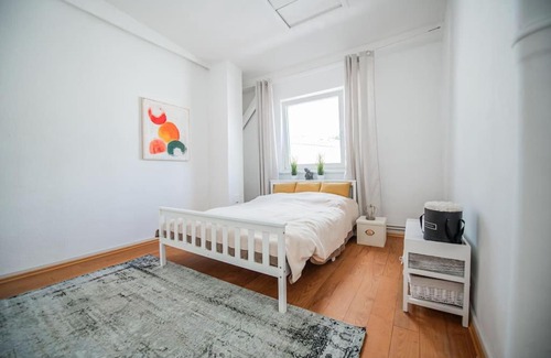 Borgfelde Apartment | 150qm LOFT, Tischtennis, Dart, Tischkicker