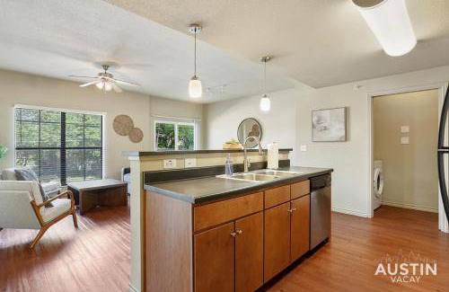 North Loop Apartment | 154 m² Apartment ∙ 4 bedrooms ∙ 8 guests