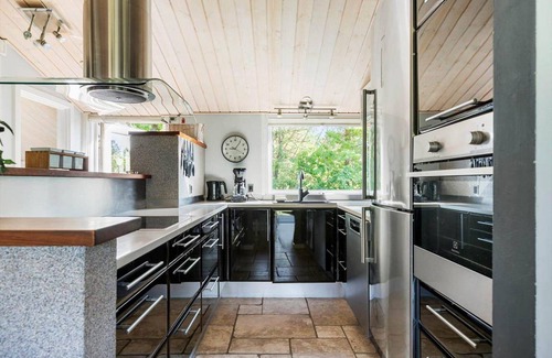 Bratten Strand House | 156 m² House ∙ 4 bedrooms ∙ 10 guests