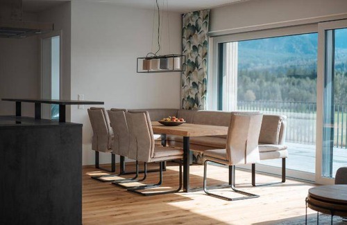 Finkenstein am Faaker See Apartment | 159 m² Serviced apartment ∙ 3 bedrooms ∙ 8 guests