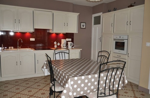 Beuzeville House | 15km from HONFLEUR * HOUSE WITH GARDEN * SAUNA * All shops * Pets welcome