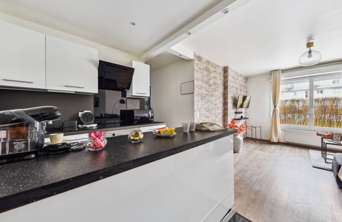 Bezons Apartment | 15min from La Défense and 25min from Paris