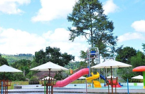 Megamendung Hotel | 16 m² Hotel ∙ 3 guests