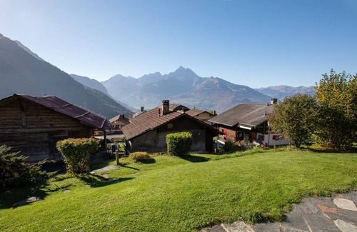 Les Posses-sur-Bex Other | 160 m² Accommodation ∙ 5 bedrooms ∙ 11 guests
