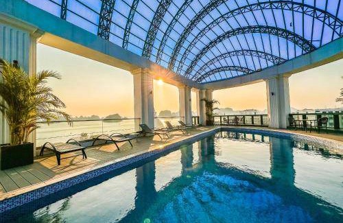 Ha Long Hotel | 160 m² Hotel ∙ 3 guests