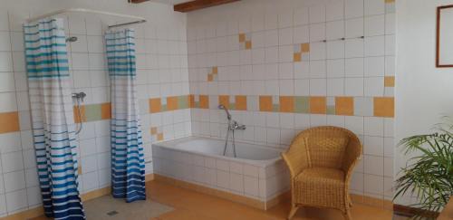 Bugewitz Apartment | 160 qm große Ferienwohnung für 5 Personen nahe Stettiner Haff