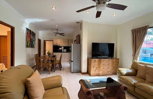 Pratumnak Hill Villa | 1600 m² Villa ∙ 15 bedrooms ∙ 30 guests