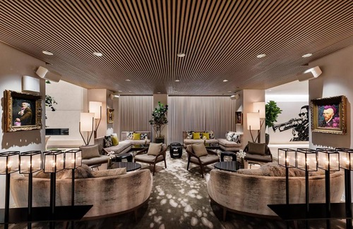 Hollywood Hotel | 162 mΒ² Hotel β 127 guests