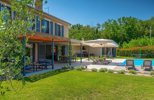 Lasici Villa | 165 m² Villa ∙ 4 bedrooms ∙ 9 guests