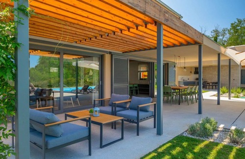 Lasici Villa | 165 m² Villa ∙ 4 bedrooms ∙ 9 guests