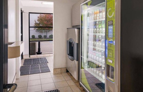 East Paris Hotel | 17 m² Motel ∙ 127 guests