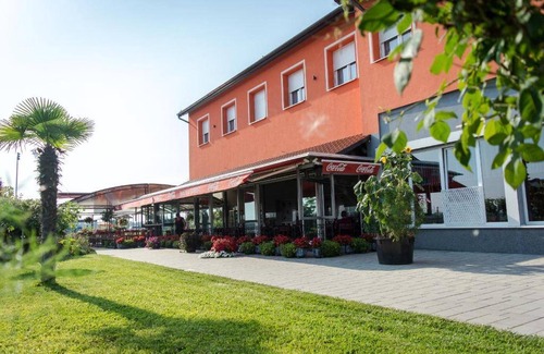 Staro Petrovo Selo Resort | 17 m² Private room ∙ 1 bedroom ∙ 1 guest