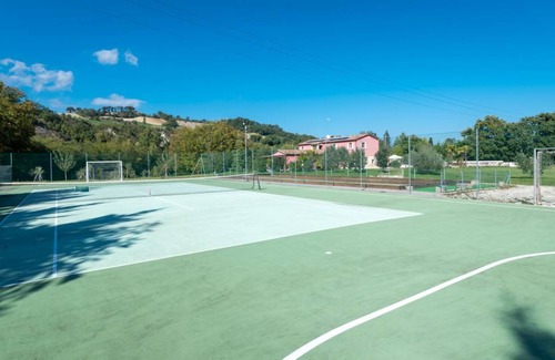 Fossombrone Apartment | 170 m² Apartment ∙ 6 bedrooms ∙ 16 guests