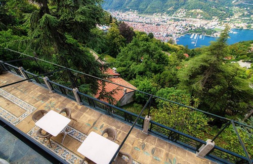 Brunate Apartment | 170 m² Apartment ∙ 3 bedrooms ∙ 6 guests