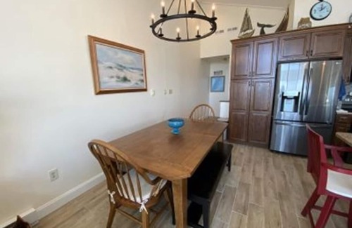 Dennisville House | 1708 Landis Avenue North