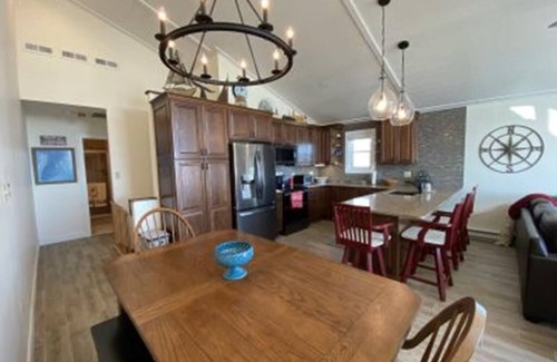 Dennisville House | 1708 Landis Avenue North
