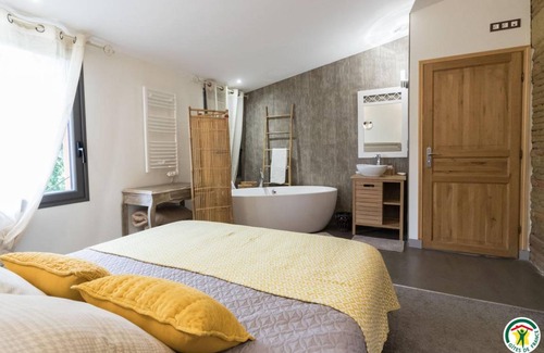 Aignes House | 175 m² Gîte ∙ 5 bedrooms ∙ 12 guests