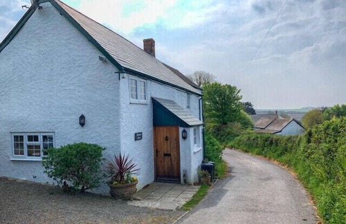 Clovelly Cottage | 17th Century cottage near the picturesque village of Clovelly