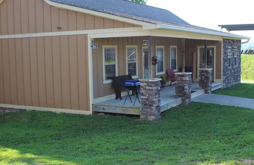 Tennga House | 18-Person Cabin in the Mountains of Ocoee, TN!