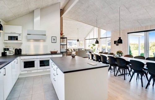 Klegod Strand House | 18 person holiday home in Ringkøbing