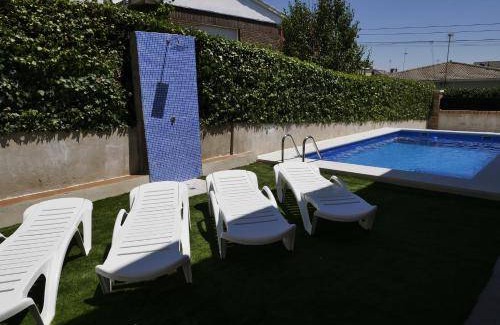 Cadalso de los Vidrios House | 180 m² House ∙ 5 bedrooms ∙ 10 guests