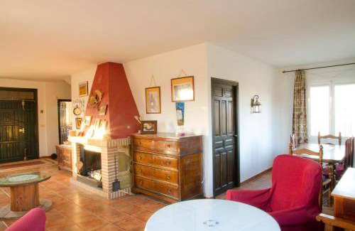 Casas de los Pinos House | 180 m² House ∙ 6 bedrooms ∙ 11 guests
