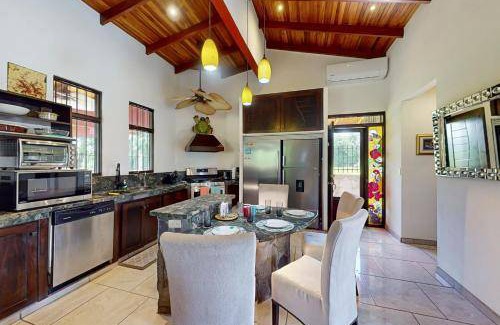 Esterillos Este House | 181 m² House ∙ 3 bedrooms ∙ 6 guests
