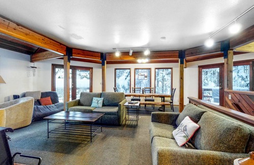Alyeska Ski Chalet | 183 m² Chalet ∙ 4 bedrooms ∙ 9 guests