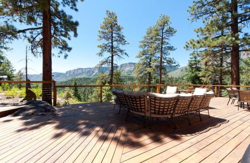 Columbine Lake House | 1831 Lake Purgatory Drive