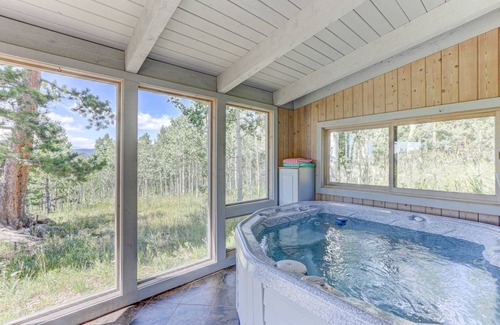 Black Hawk House | 186 m² House ∙ 2 bedrooms ∙ 6 guests