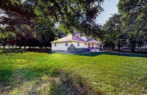 Gordonville House | 186 m² House ∙ 4 bedrooms ∙ 12 guests