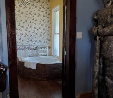 Llano Bed & Breakfast | 1890 Karcher Haus