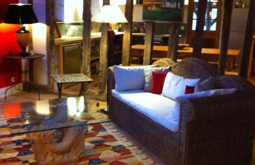 Arjuzanx House | 18th century barn, exceptional site, swimming pool, 35mn from the Ocean