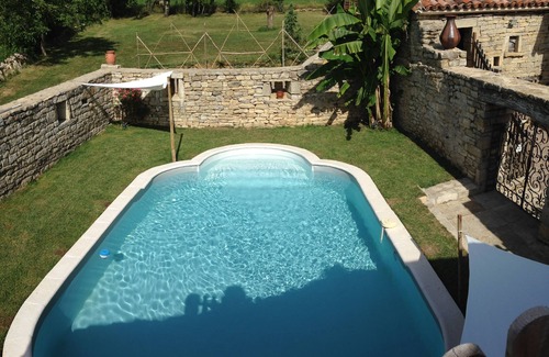 Varen House | 18th-century gîte for 14 people