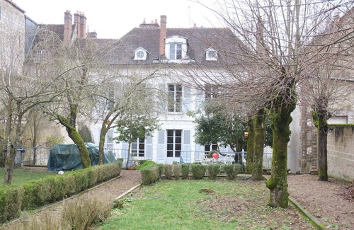 Joigny House | 18th century town house Joigny
